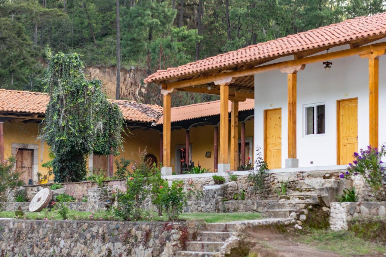 Casa Montana Hotel Chichicastenango Exterior photo
