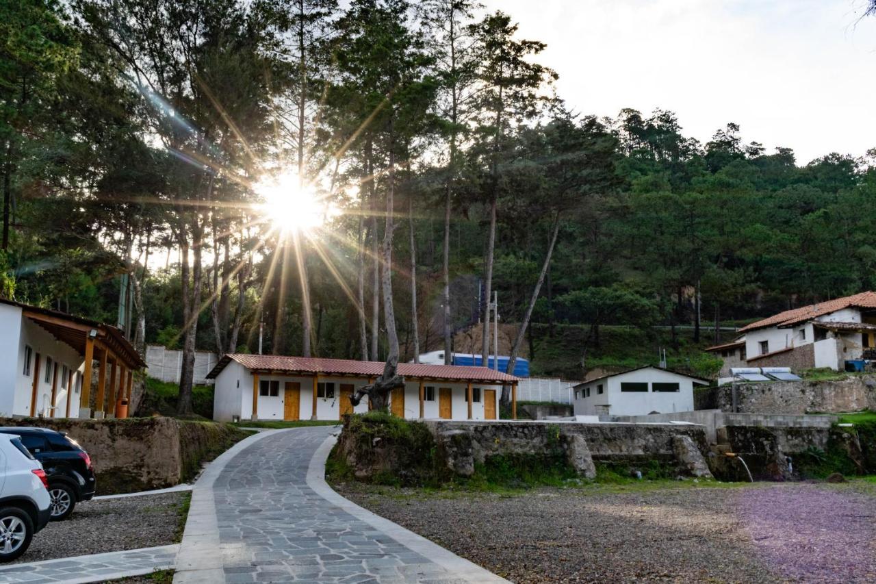 Casa Montana Hotel Chichicastenango Exterior photo